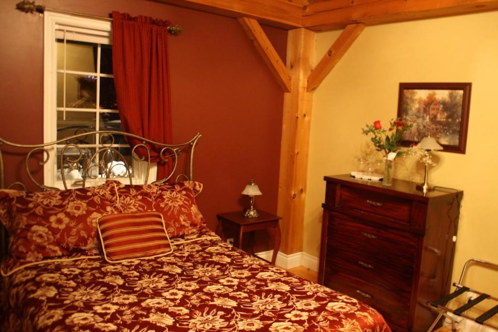 Gite Le Roupillon B&B Mont-Tremblant Room photo