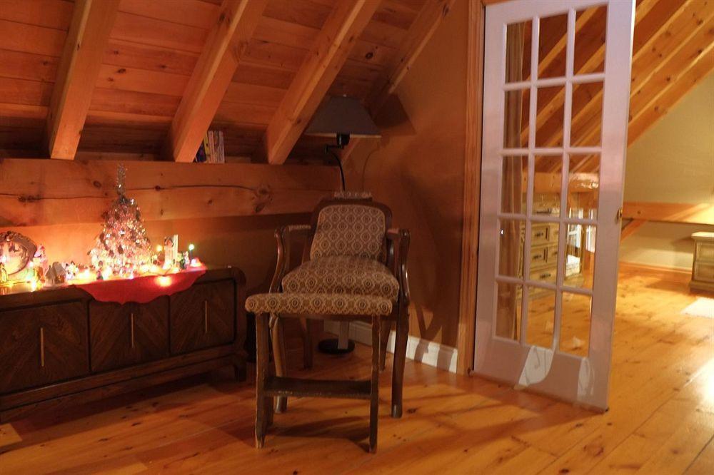 Gite Le Roupillon B&B Mont-Tremblant Exterior photo