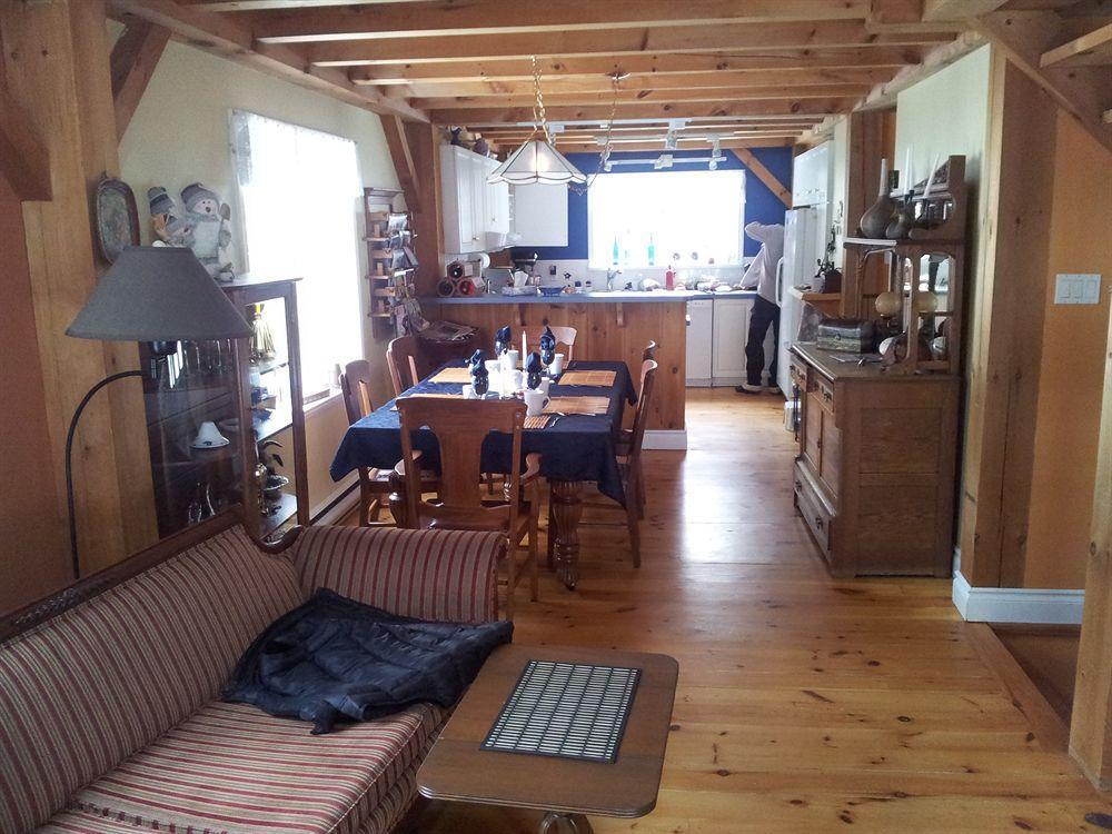 Gite Le Roupillon B&B Mont-Tremblant Exterior photo