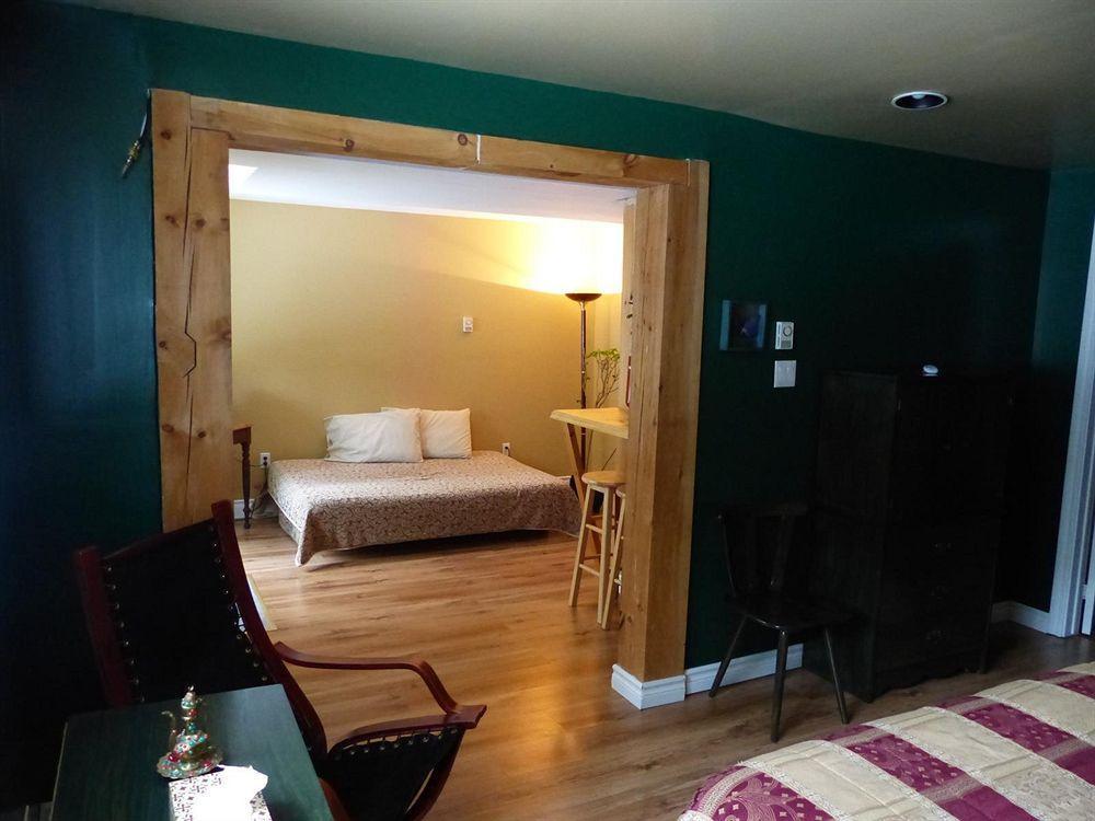 Gite Le Roupillon B&B Mont-Tremblant Exterior photo